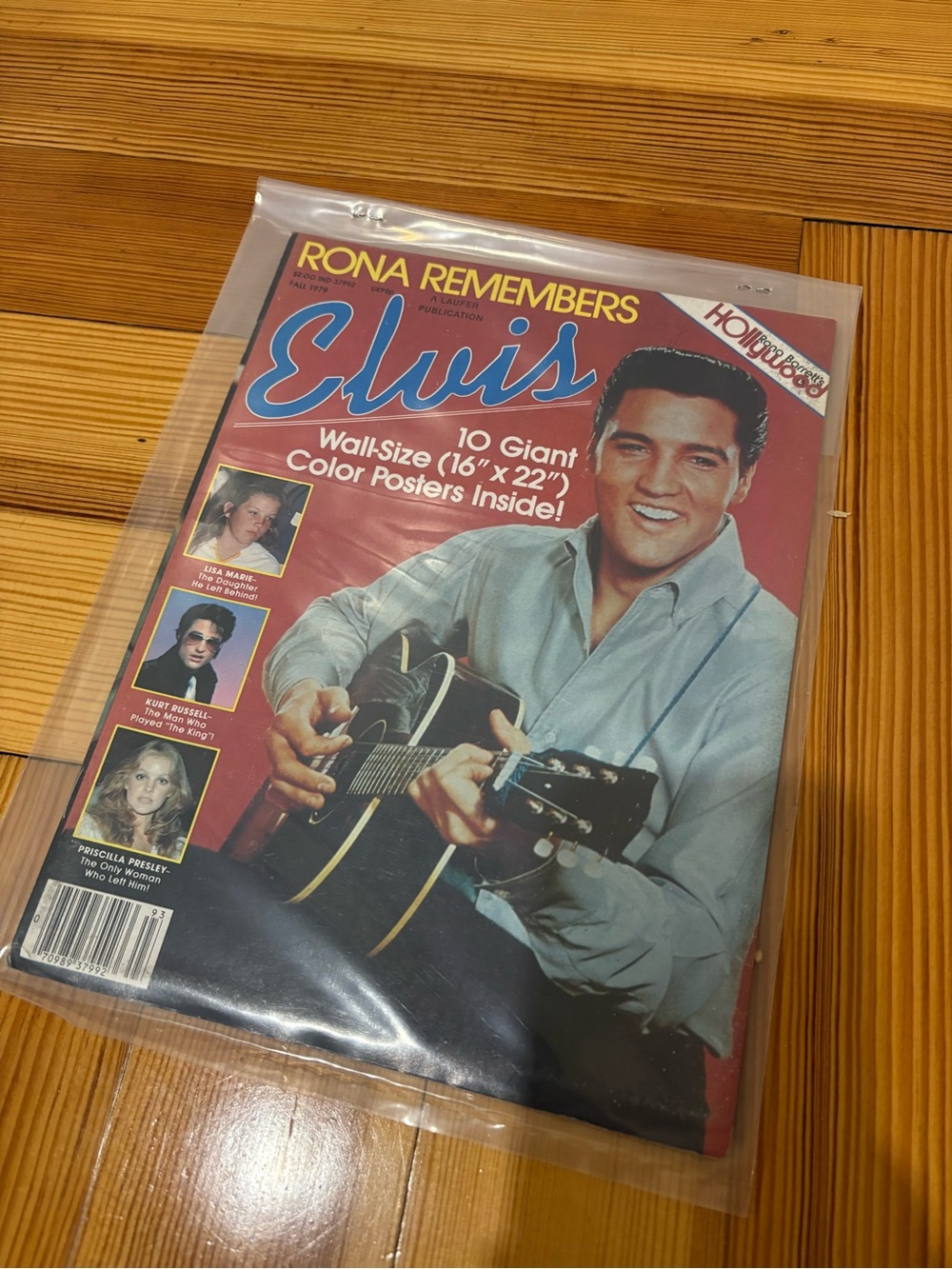 Rona Remembers Elvis Presley Magazine w/ 10 Color Posters